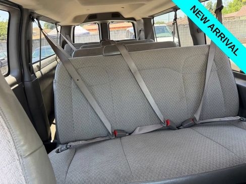 Used 2020 Chevrolet Express 3500 LT w/ LT Preferred Equipment Group RWD image 7