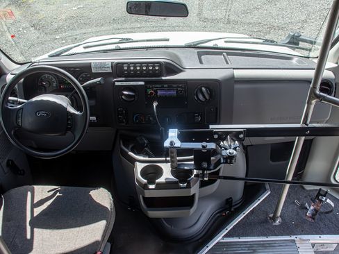 Used 2014 Ford E-450 and Econoline 450 Super Duty w/ Shuttle Bus Prep Package RWD image 17