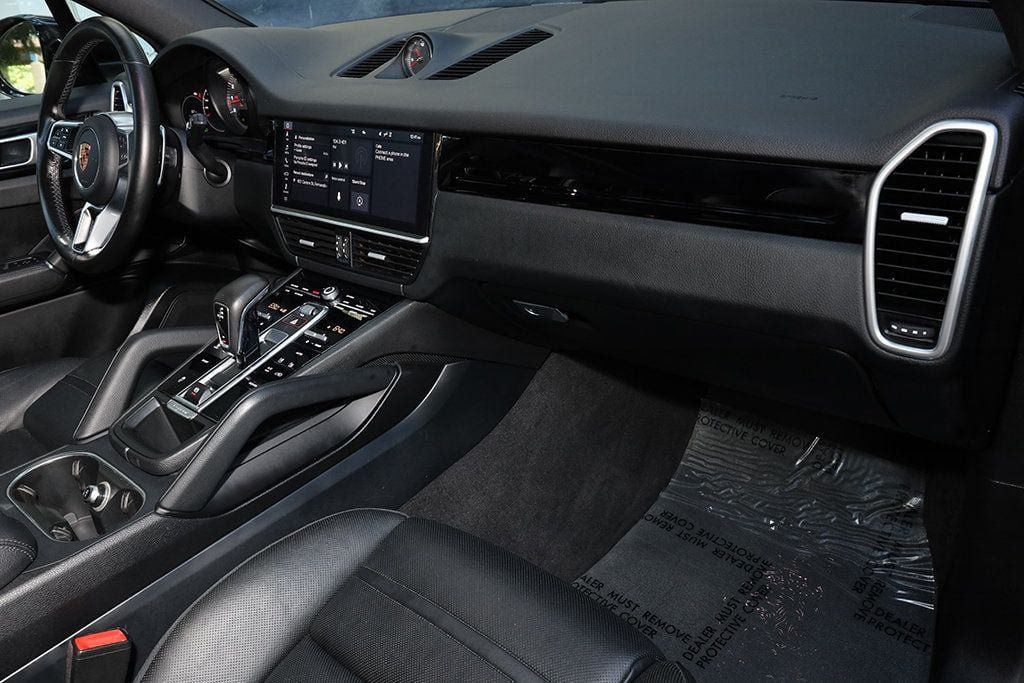 Used 2020 Porsche Cayenne AWD/4WD image 39