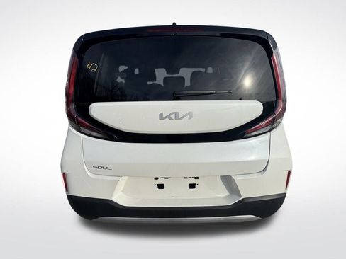 Used 2024 Kia Soul LX w/ Option Group 015 image 5