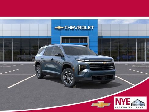 New 2026 Chevrolet Traverse LT w/ Driver Confidence Package image 1