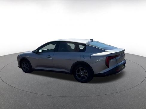 Used 2025 Kia K4 FWD image 8