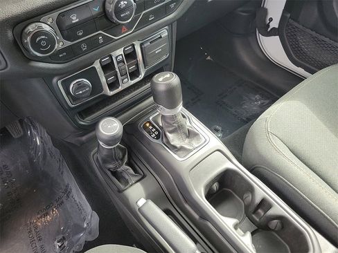 Used 2024 Jeep Wrangler Sport S image 18