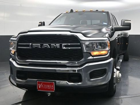Used 2024 RAM 3500 Tradesman w/ Chrome Appearance Group AWD/4WD image 3