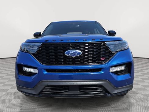 Used 2022 Ford Explorer ST w/ Equipment Group 401A AWD/4WD image 2
