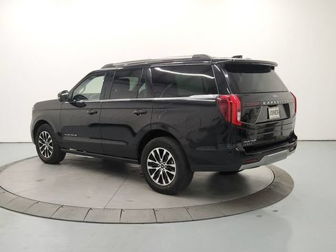Used 2025 Ford Expedition Platinum AWD/4WD image 6
