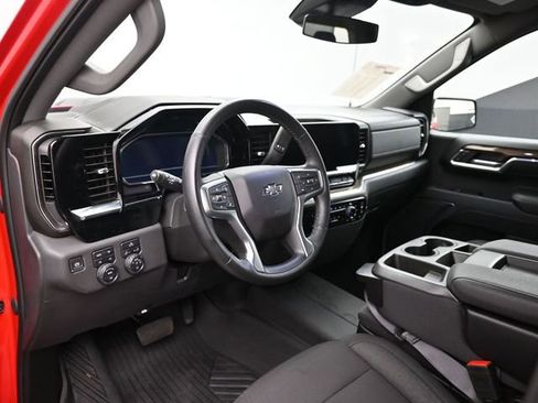 Used 2024 Chevrolet Silverado 1500 LT Trail Boss w/ Protection Package image 12