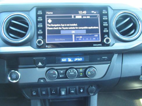 Used 2022 Toyota Tacoma TRD Sport w/ Technology Package RWD image 26