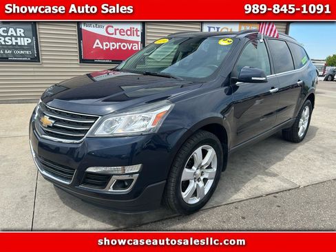 Used 2017 Chevrolet Traverse LT w/ Style and Technology Package AWD/4WD image 1