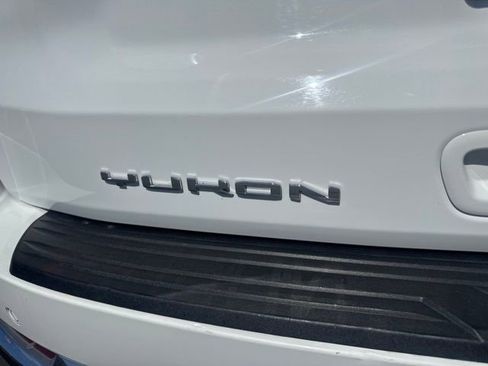 Used 2025 GMC Yukon XL Denali AWD/4WD image 10