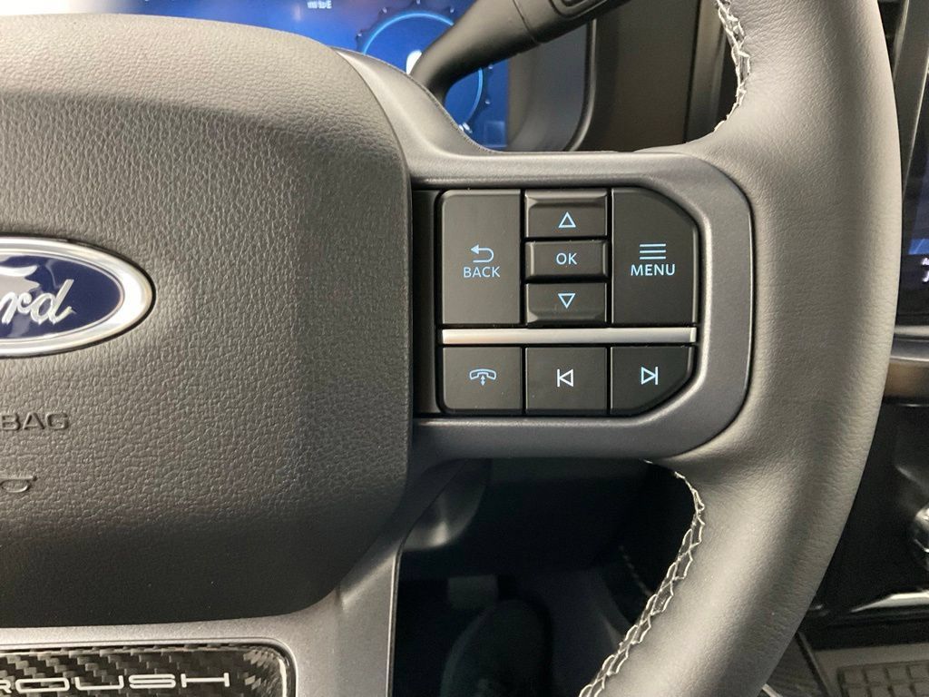 New 2026 Ford F250 Lariat w/ Black Appearance Package AWD/4WD image 25