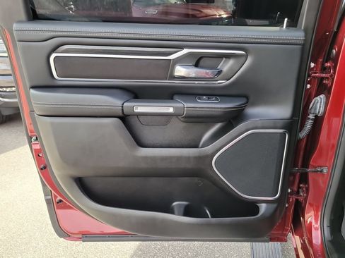Used 2023 RAM 1500 Laramie AWD/4WD image 9
