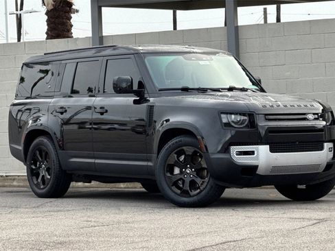 Used 2024 Land Rover Defender 130 S image 2