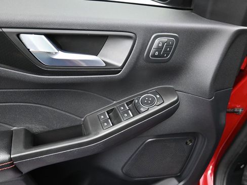 Used 2022 Ford Escape SEL w/ SEL Stealth AWD Package image 11