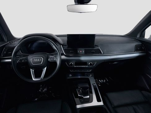 Used 2025 Audi Q5 2.0T Premium AWD/4WD image 17