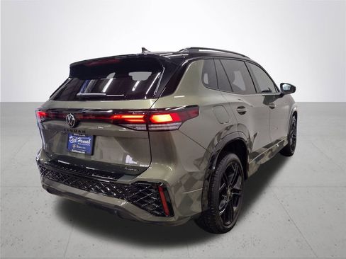 New 2025 Volkswagen Tiguan SE R-Line image 12