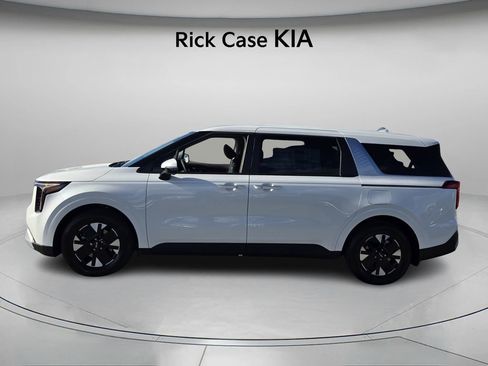 New 2026 Kia Carnival LXS FWD image 2