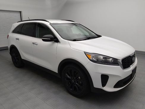 Used 2019 Kia Sorento S FWD image 11