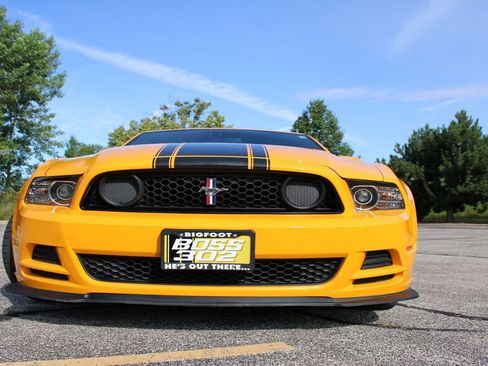 Used 2013 Ford Mustang Boss 302 w/ Boss 302 Accessory Pkg image 20