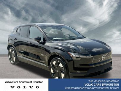 New 2025 Volvo EX30 Plus w/ Protection Package Premier