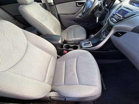 Used 2013 Hyundai Elantra GLS w/ Preferred Pkg FWD image 34