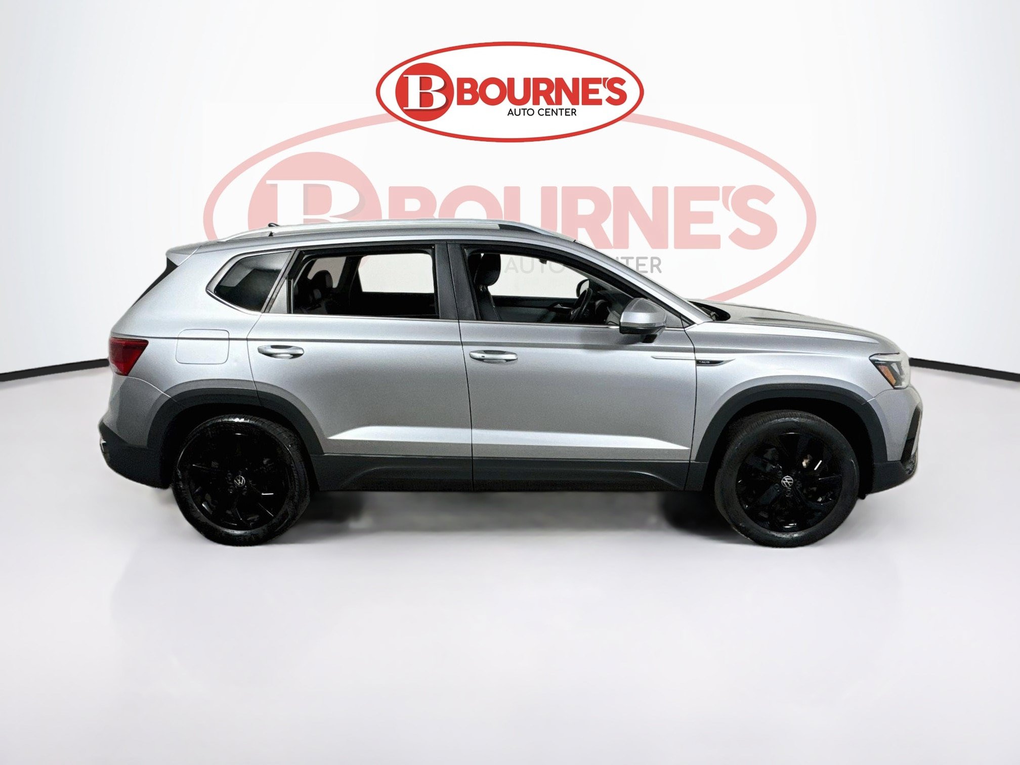 Used 2023 Volkswagen Taos SE w/ Black Wheel Package AWD/4WD image 11