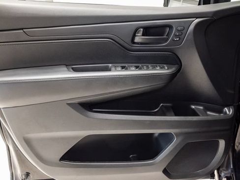 Used 2025 Honda Odyssey Sport-L image 8