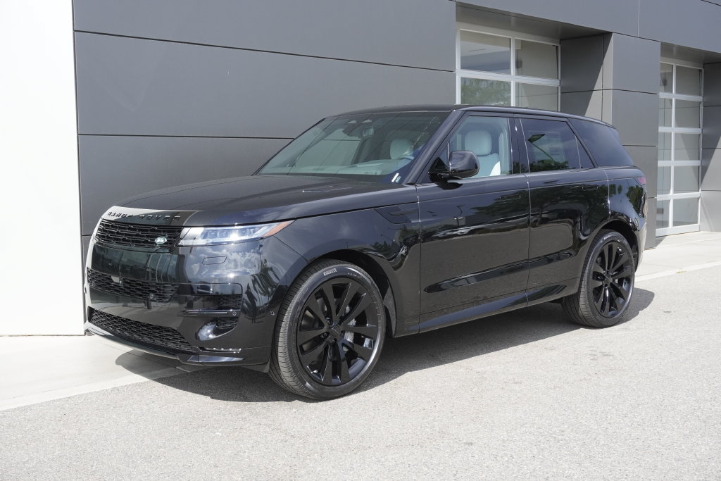 New 2026 Land Rover Range Rover Sport Dynamic SE AWD/4WD image 3