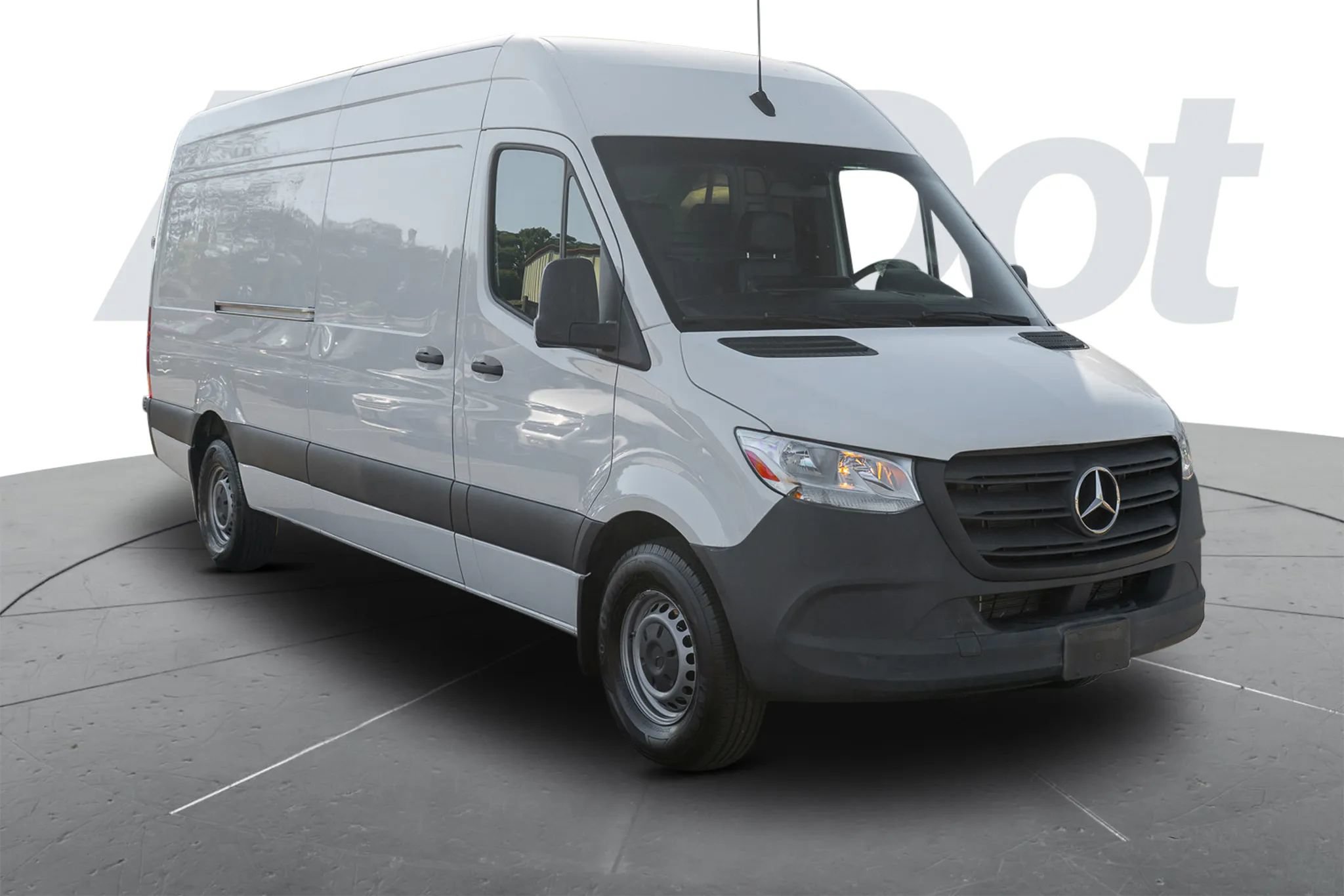 Used 2024 Mercedes-Benz Sprinter 2500 w/ Acoustic Package image 4