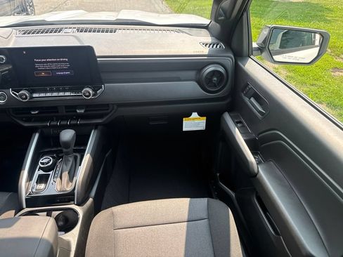 New 2026 Chevrolet Colorado Trail Boss AWD/4WD image 22