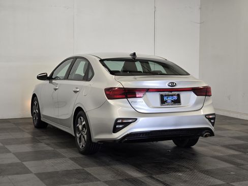 Used 2020 Kia Forte LXS FWD image 5