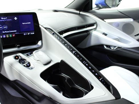 Used 2021 Chevrolet Corvette Stingray Preferred Cpe w/ 2LT image 16