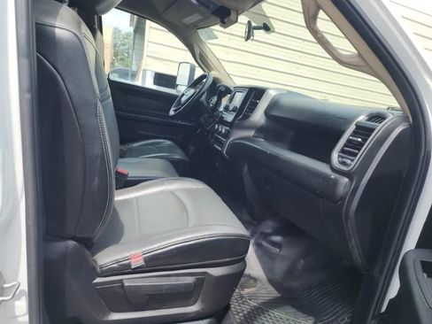 Used 2020 RAM 3500 Tradesman w/ Chrome Appearance Group AWD/4WD image 7
