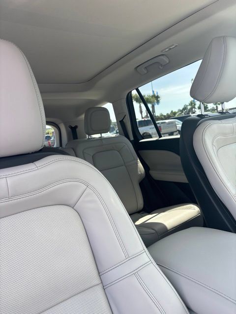 Used 2026 Lincoln Aviator Reserve RWD image 14