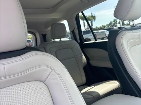 Used 2026 Lincoln Aviator Reserve RWD image 14