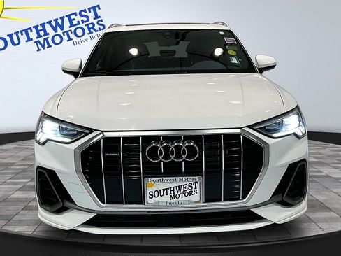 Used 2025 Audi Q3 2.0T Premium AWD/4WD image 2