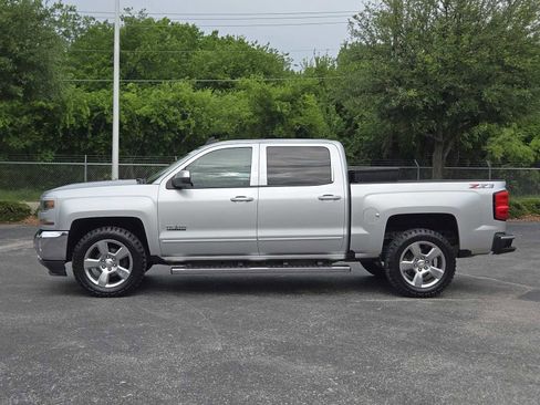 Used 2018 Chevrolet Silverado 1500 LT w/ Texas Edition image 4