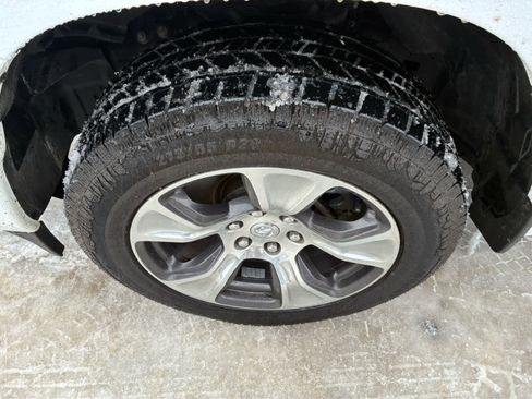 Used 2023 RAM 1500 Laramie image 24