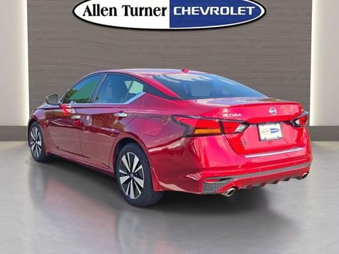 Used 2022 Nissan Altima 2.5 SV w/ SV Premium Package FWD image 39