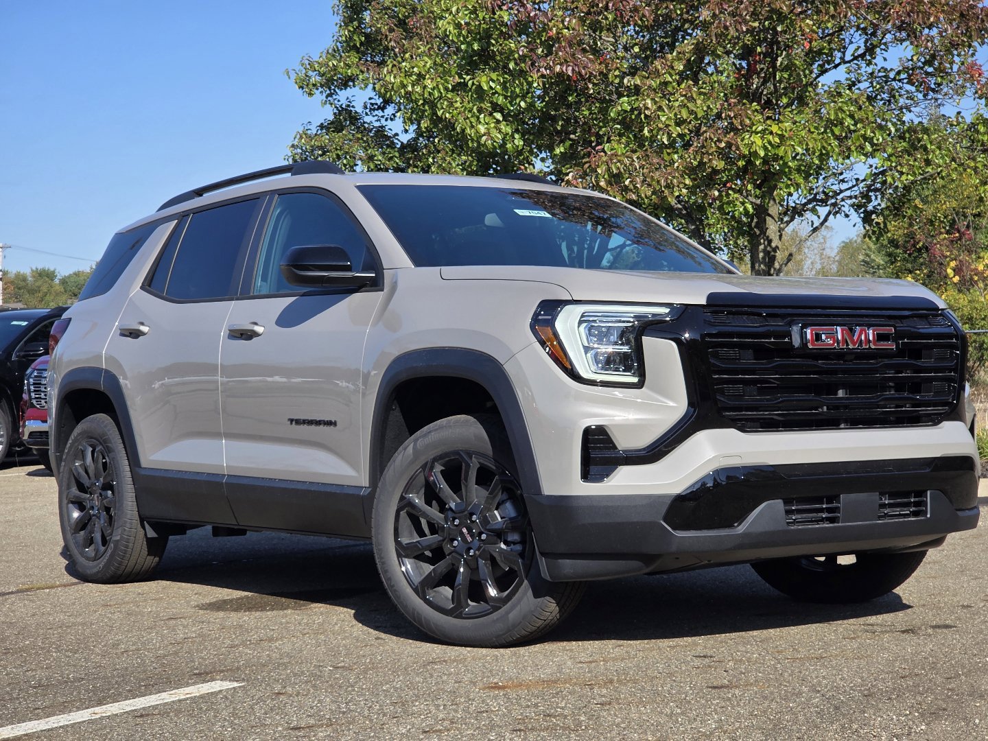 New 2027 GMC Terrain Elevation w/ Elevation Premium Package AWD/4WD image 2