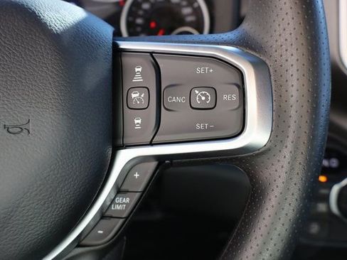 New 2026 RAM 1500 Express AWD/4WD image 13