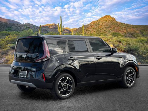 Certified 2025 Kia Soul EX FWD image 4