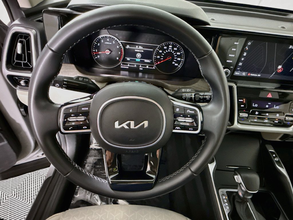Used 2023 Kia Sorento S AWD/4WD image 21