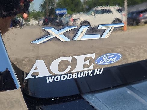 Certified 2022 Ford Explorer XLT w/ Equipment Group 202A image 31