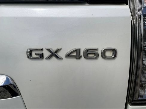 Used 2017 Lexus GX 460 Premium w/ Premium Package AWD/4WD image 24