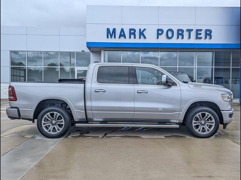 Used 2022 RAM 1500 Limited w/ Body Color Bumper Group AWD/4WD image 6
