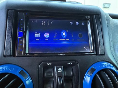 Used 2017 Jeep Wrangler Unlimited Sport w/ Quick Order Package 24S image 38