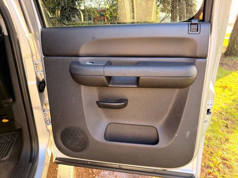 Used 2011 GMC Sierra 1500 SLE w/ Power Tech Package image 27