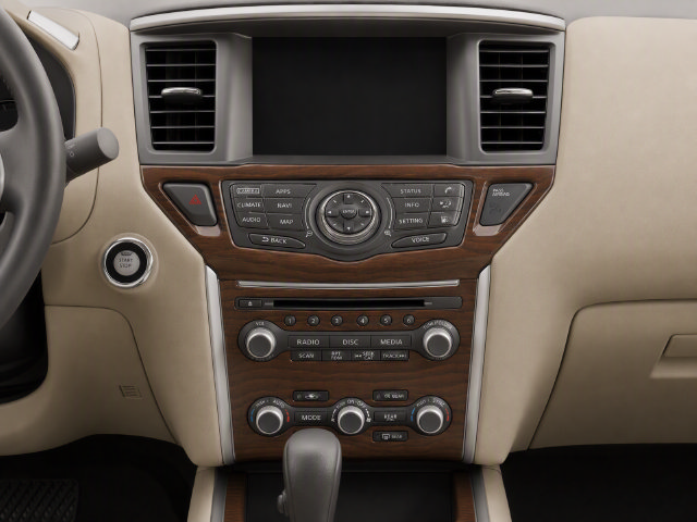 Used 2019 Nissan Pathfinder Platinum FWD image 10