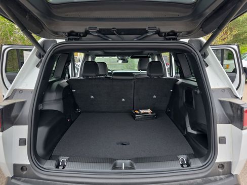 New 2026 Jeep Cherokee Limited AWD/4WD image 12
